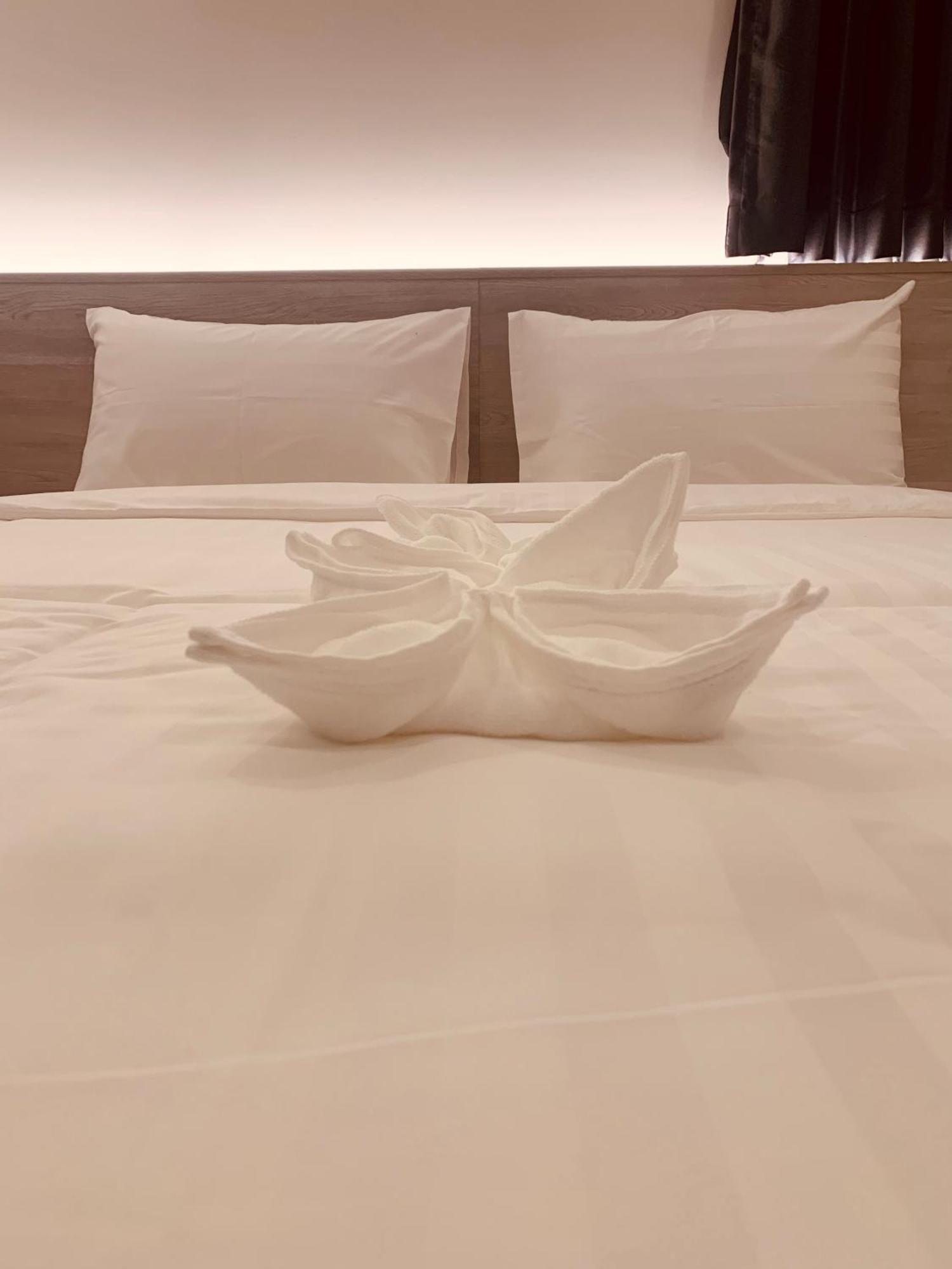 Thana Wisut Hotel Bangkok Dış mekan fotoğraf