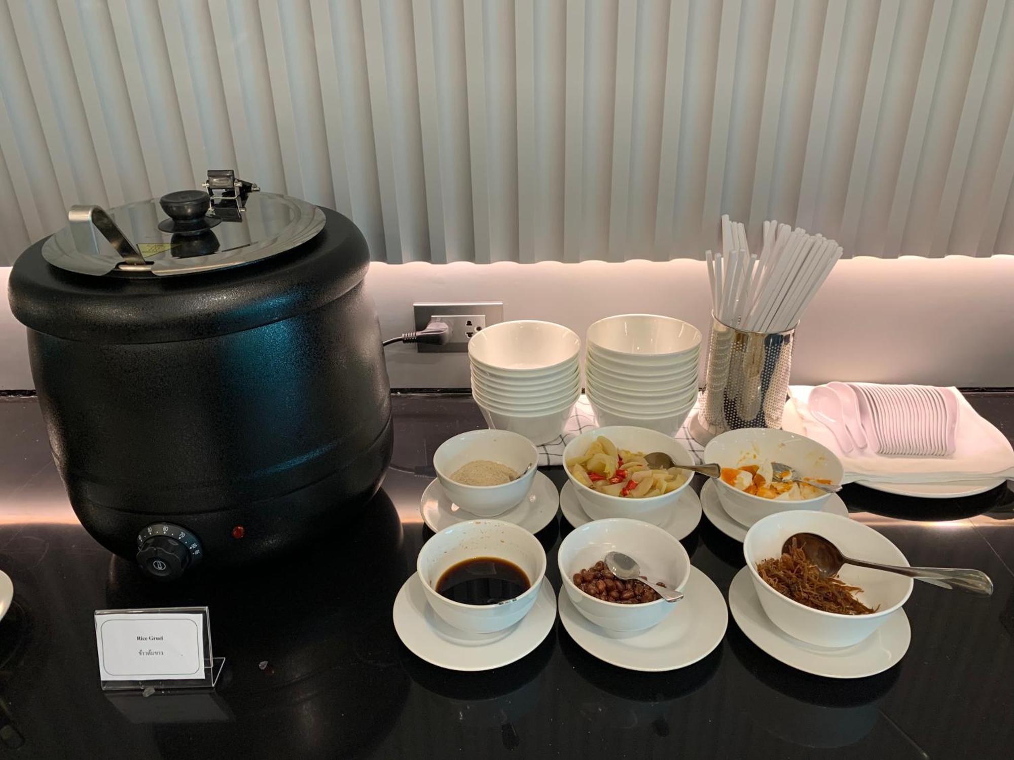 Thana Wisut Hotel Bangkok Dış mekan fotoğraf