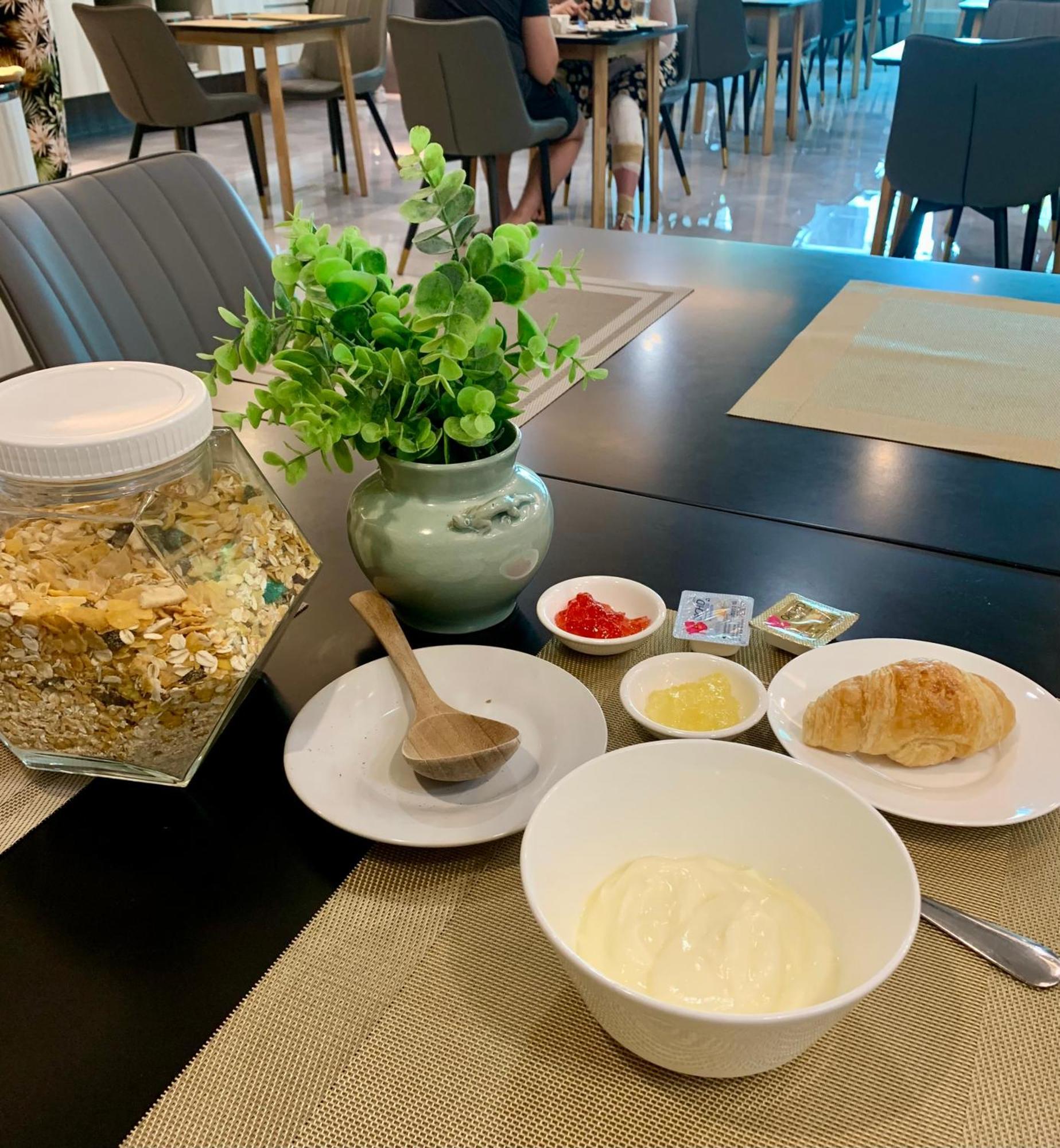 Thana Wisut Hotel Bangkok Dış mekan fotoğraf